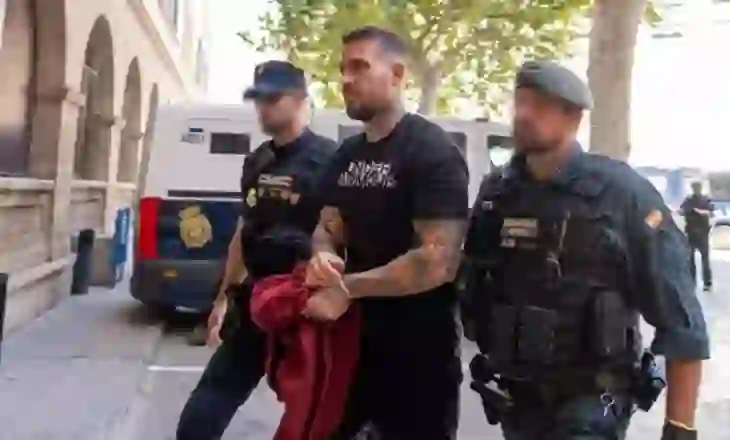 “Ta lirojmë këtë bukuroshin…”! Kush është krimineli “më i ri” në rrjet që po “çmend” vajzat shqiptare?