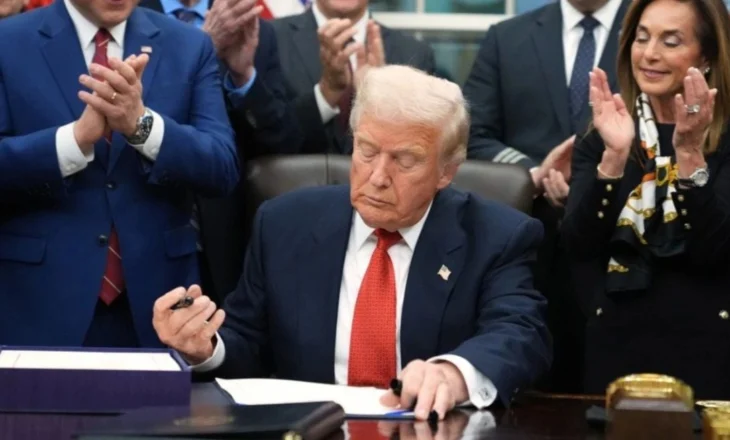 Tarifat e Trump, presidenti nënshkruan urdhrin e ri ekzekutiv, kafeja, frutat ekzotike dhe mishi i viçit përjashtohen nga taksat e importit