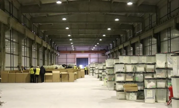 Të Dielën votohet në 5 bashki, nesër heshtje zgjedhore! KQZ nis me shpërndarjen e materialeve zgjedhore