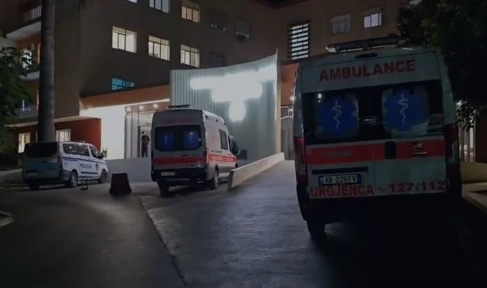 Tepelenë, plagoset me thikë një person