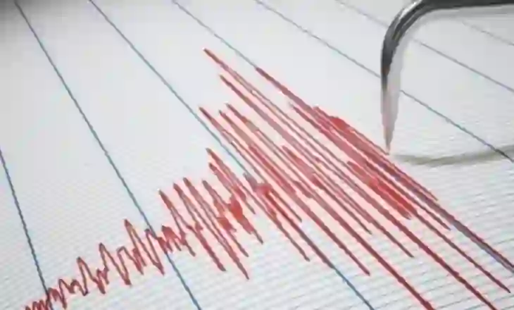 Tërmet me magnitudë 6.6 godet Indonezinë