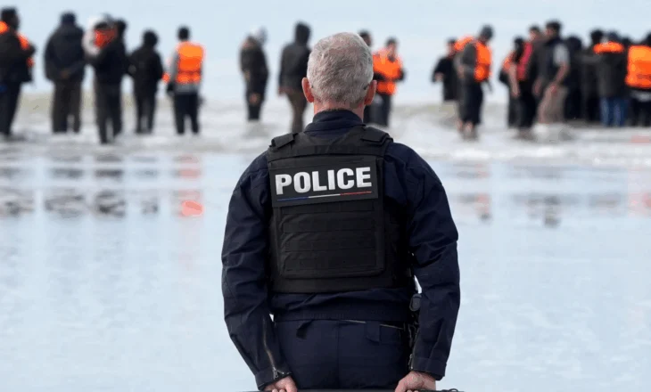 Thuhet edhe në parlamentin britanik: 700 familje shqiptare në listën e dëbimit!