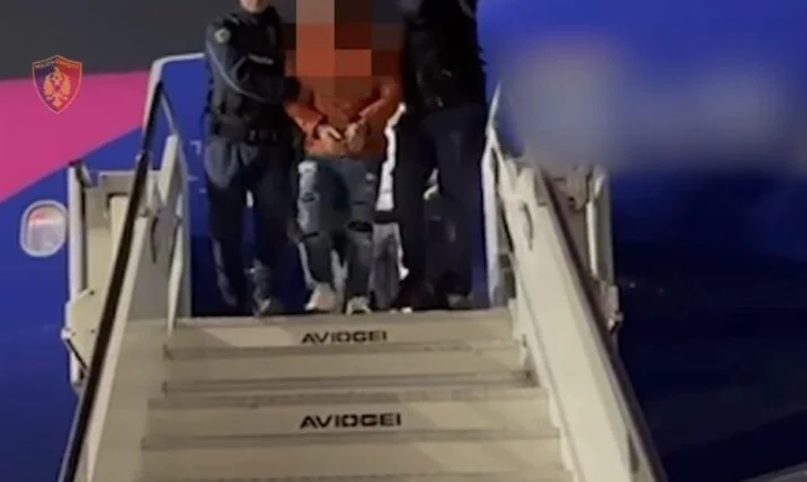 Trafikoi drogë nga Shqipëria drejt Europës, ekstradohet nga Italia 39-vjeçari