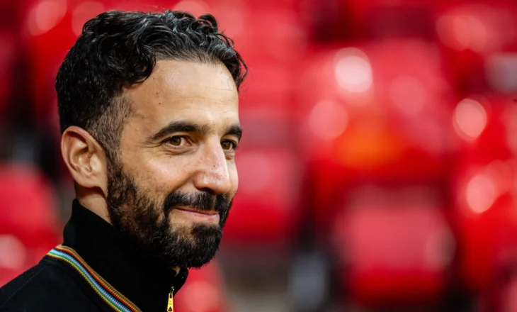 Trajneri Amorim hedh sytë nga Akademia, përfshin dy adoleshentë në ekip dhe i jep një mesazh titullarëve