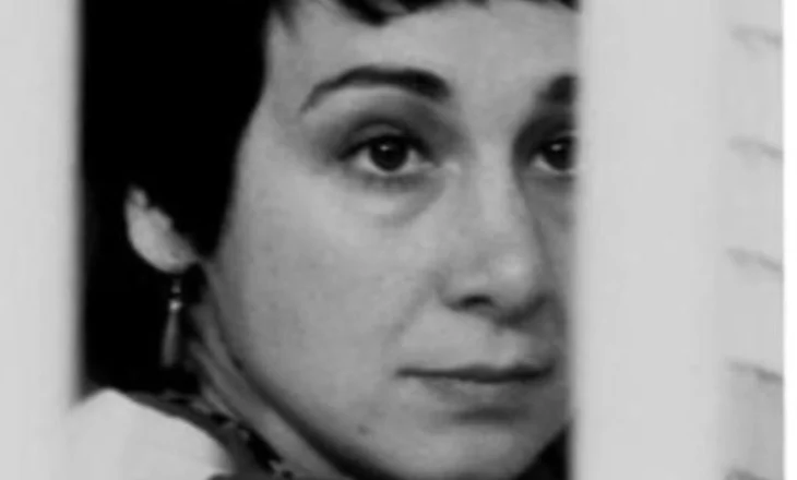 Tre jetët e Anna Laura Braghettit: Roje burgu e Aldo Moros, burgosja pas vrasjeve që bëri me Brigadën e Kuqe dhe lirimi e përkushtimi i saj në punë sociale