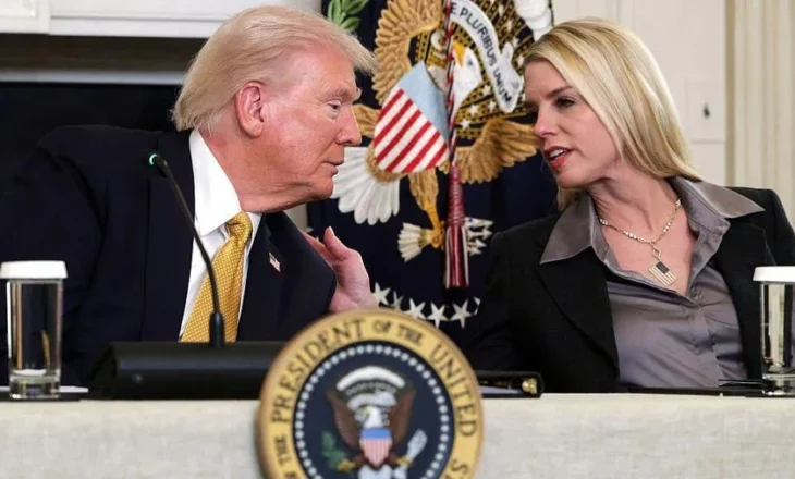 Trump do të urdhërojë hetime mbi lidhjet e Epstein me ish-presidentin Clinton