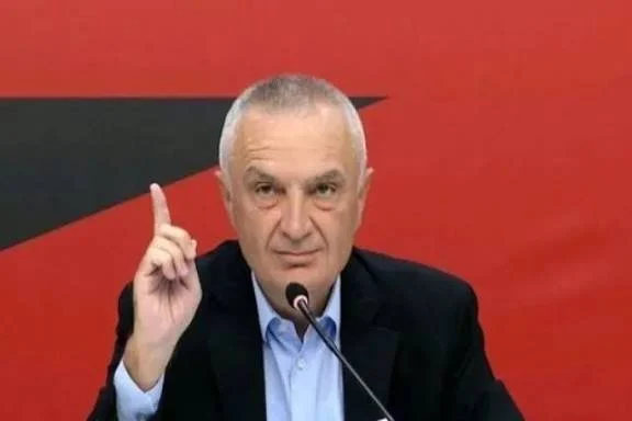 Tuneli i Llogarasë i pasigurtë’, Meta fton qytetarët: Përdorni aksin Llogara-Palasë, është më i sigurtë