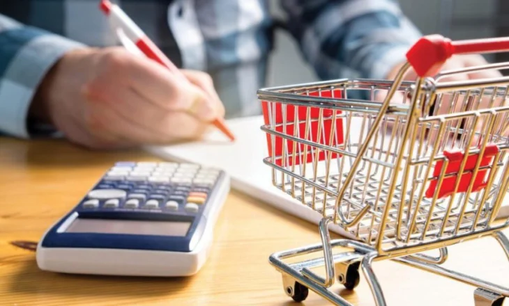 Turizmi ‘zhgënjen’ në konsum, kompanive u mbeten produktet stok