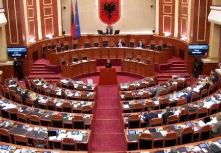 “Turp”/ Dosja ‘Balluku’, Xhixho: Si askund në botë, një zv.kryeministre në hetim, s’jep dorëheqjen, as e shkarkojnë