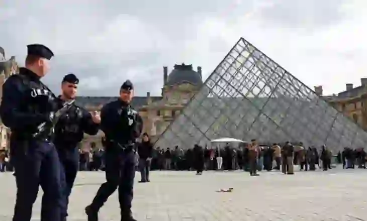Turpi me grabitjen e Luvrit, ‘paswordi’ i kamerave të sigurisë ishte emri i muzeut