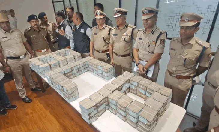 “U maskuan si funksionarë…”, arrestohen nëntë persona për vjedhjen e bankës