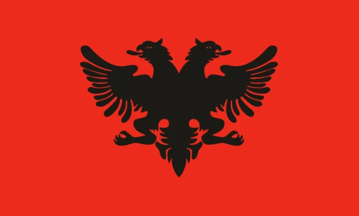 U ngrit nga duart e Ismail Qemalit në ballkonin e shtëpisë së Vlorës, BIRN: Kush e qëndisi flamurin e pavarësisë?