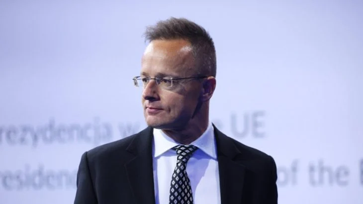 Ukraina para Ballkanit në BE? Ç’shaka!