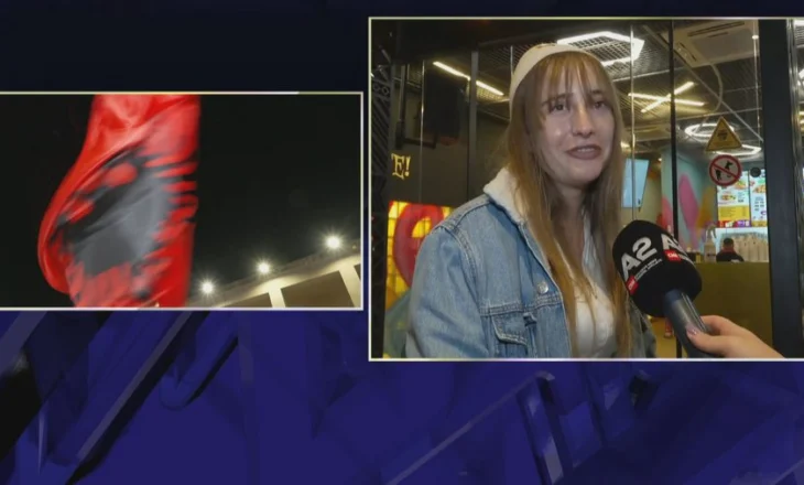 Vajza me qeleshe në kokë bën tifo për kuqezinjtë: Kam ardhur me motrën dhe shoqet, jam krenare
