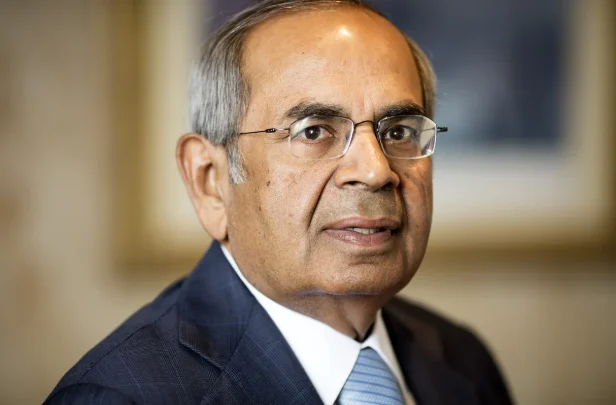 Vdes njeriu më i pasur në Britaninë e Madhe