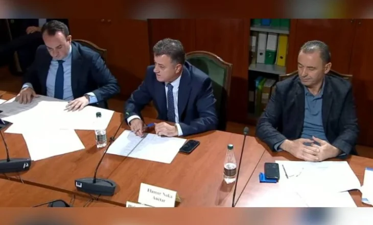 “Vendosët në krye të KAYO një mafioz”, Noka-ministrit Vengu: Ardi Veliu i zhytur në vrasje dhe afera kriminale