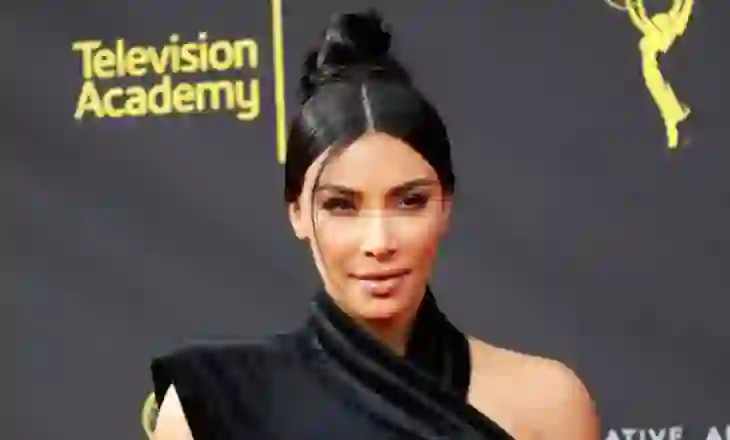 Veshja e Marilyn Monroe, flet për herë të parë Kim Kardashian!