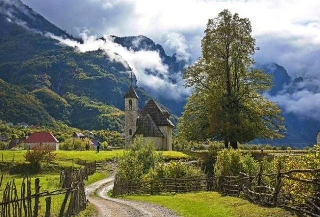 Vetëm dy kategori mund të përfitojnë nga Paketa e Maleve, sqaron ministri Demo