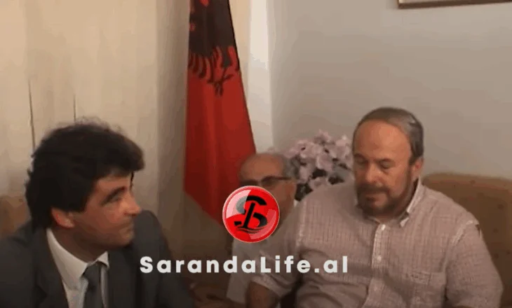 VIDEO e rrallë: Kur Fatos Nano kandidonte në Sarandë, takimi me kundërshtarin Edmond Gjoken, vizitat në portin e qytetit, dhe në spitalin “Petro Nako”