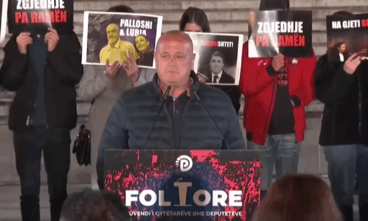 VIDEO/ Fermeri ngatërron deputetin e zonës: Del Zegjineja me atlete të bardha