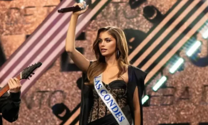Video/Përfaqësuesja e Kilit në Miss World bëhet virale, këndon heavy metal në skenë