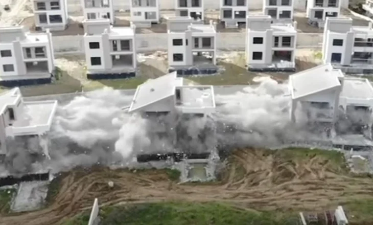 VIDEO/ Shemben tre vilat pa leje në Sauk, Rama: Nuk mund të ndërtohen në kurriz të komunitetit