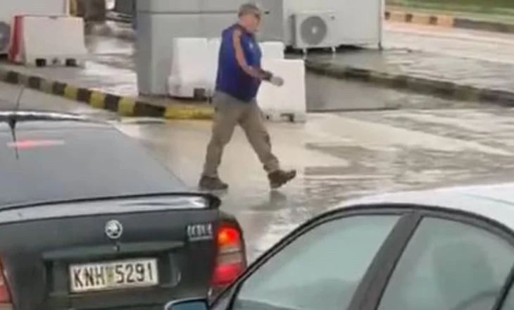 Videolajm/ Momenti kur Artan Hoxhës i komunikohet “non grata” në Kakavijë