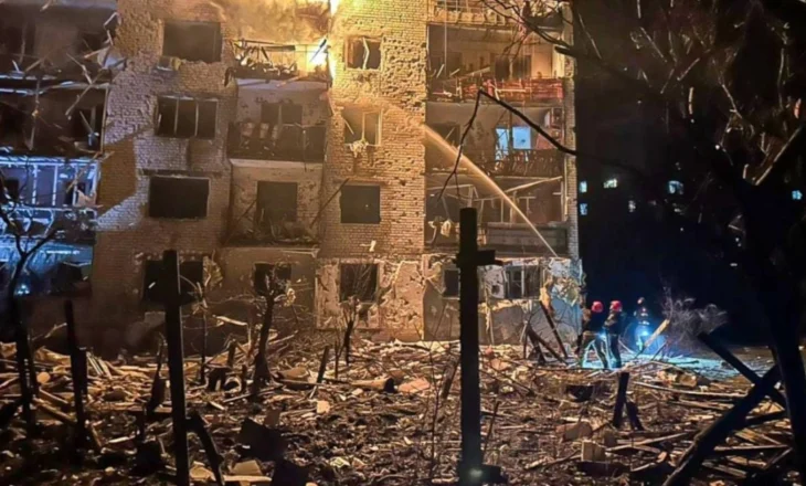 Vijojnë sulmet ruse në Ukrainë, 1 viktimë dhe 9 të plagosur në rajonin e Kharkivit