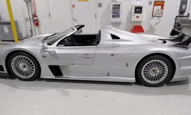 Vlen 13 mln dollarë, sekuestrohet një nga supermakinat më të rralla në botë, ja kujt i përkiste