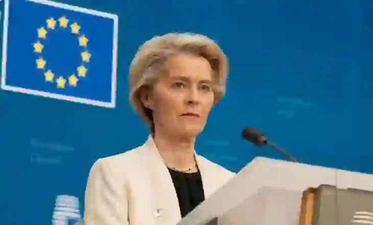 Von der Leyen: Kufijtë e Ukrainës duhen respektuar, pa përdorur forcën