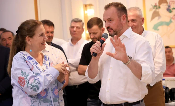 Votoi pro ligjit/ Deputeti i Gjirokastrës shpjegon “barazinë gjinore”:  Hap historik për Shqipërinë