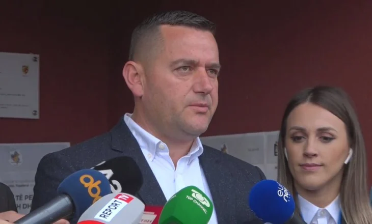 Voton kandidati i PS-së në Mat, Bojni: Sot dita e vendimit, dilni dhe votoni!