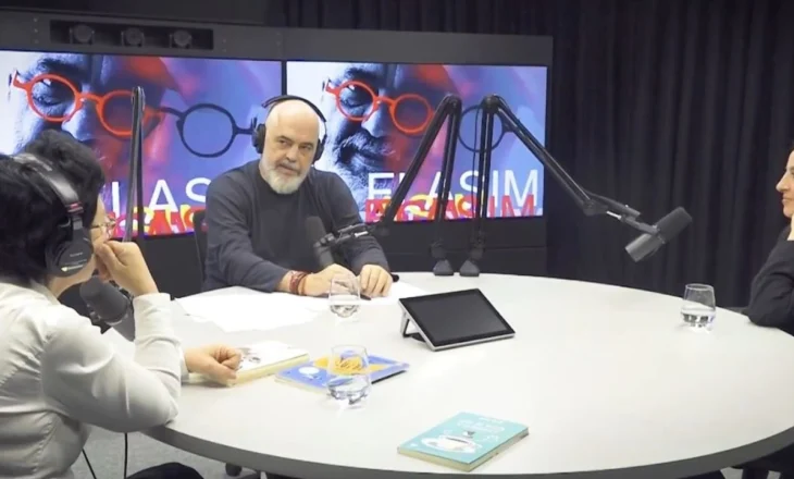 “Vuaj nga pakënaqësia”/ Rama në podcastin “Flasim”: I mbroj me shumë forcë bindjet e mia, që i vogël…