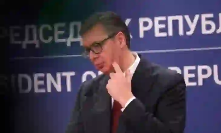 Vuçiç dhe vëllai i tij në qendër të dyshimeve për korrupsion, akuza se po fshehin komunikimet