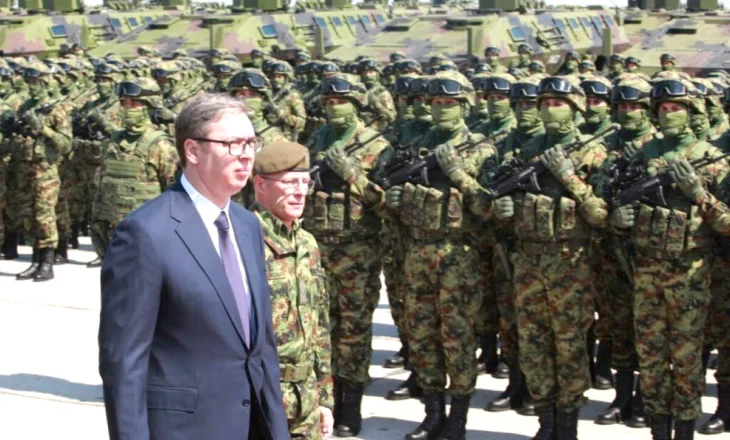 Vuçiç “terrorizon” ushtrinë, si protestat e studentëve po e nxjerrin presidentin jashtë kontrollit