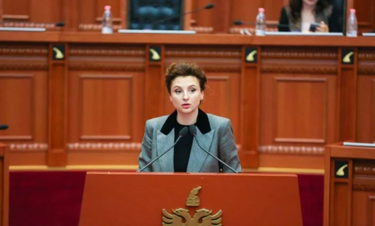 Xhixho: Shqipëria në fund të rajonit për financimin e arsimit. Klientelizëm mbi dijen dhe të rinjtë