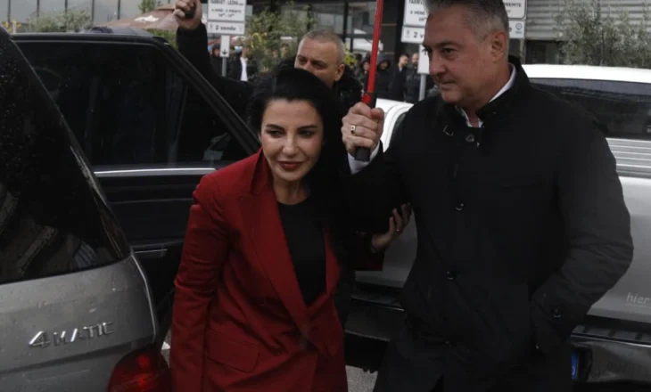 Zbardhet debati me dyer të mbyllura në GJKKO. Prokurori i SPAK: Pezullim i zv.kryeministres sepse rrezikon të largohet. Balluku: Jam e hapur për hetime