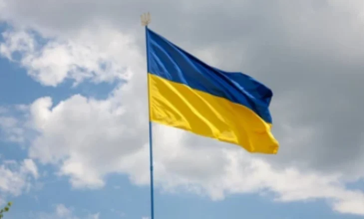 Zbardhet plani i paqes me 28 pika për Ukrainën, a do të jetë rusishtja gjuhë zyrtare për ukrainasit?