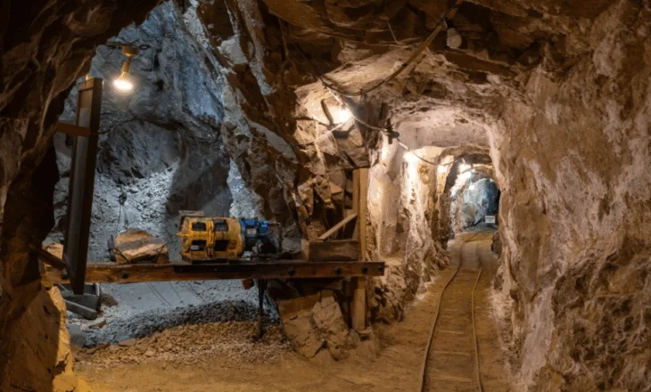 Zbulohet depozita më e madhe e arit në Kinë, rezervat vlerësohen 1,444 ton