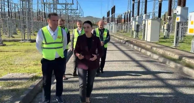 Zëvendëskryeministrja Balluku: Shqipëria drejt lidhjes direkte me Italinë përmes një linje nënujore energjie