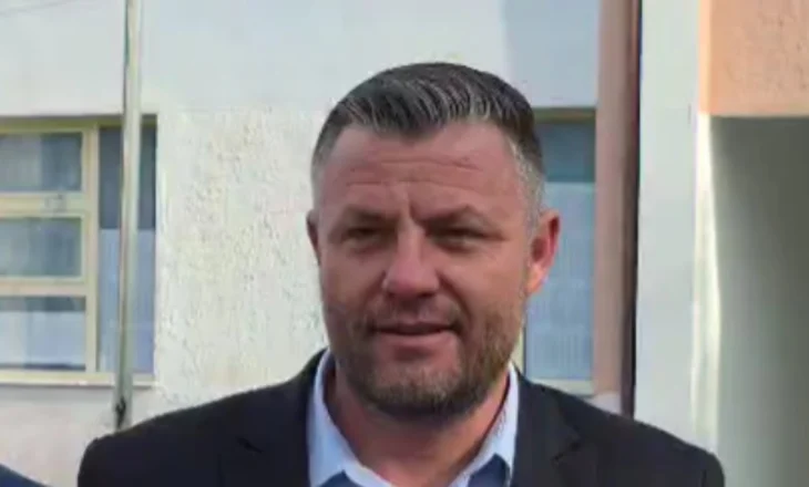 Zgjedhjet për kryebashkiak në Cërrik, voton kandidati i “Shqipëria Bëhet”, Eligert Hima thirrje zgjedhësve: Dilni dhe votoni