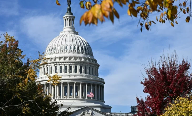 Zhbllokimi i qeverisë amerikane, pritet votimi në Dhomën e Përfaqësuesve