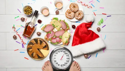 10 hile të thjeshta do të të ndihmojnë që të mos shtoni peshë gjatë festave