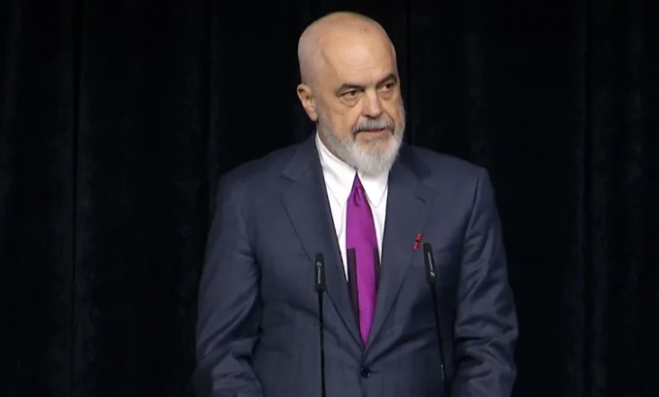 “100 vjetori i urdhërit të Skënderbeut”, Rama dekoron me medaljen e Heroit Kombëtar, Artan Lamen dhe Filip Rrumbullakun