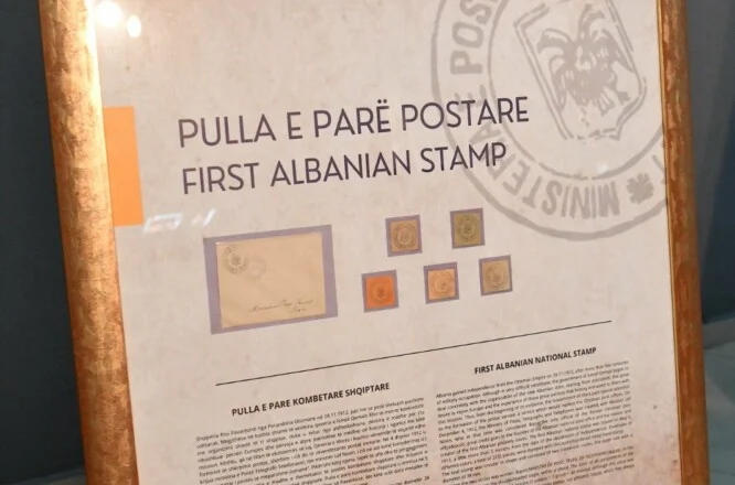 113 -vjetori i Postës Shqiptare, një ekspozitë që sjell trashëgiminë postare shqiptare përmes pullave, dokumenteve…