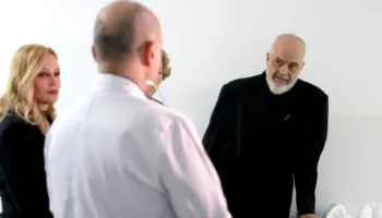 “15 mln euro më shumë për barna onkologjike”/ Rama premton: Do rrisim pagat për bluzat e bardha