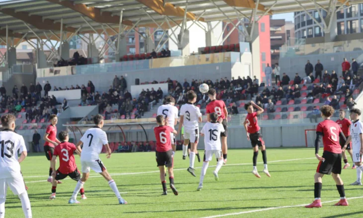 150 djem të vitlindjes 2009 në projektin “Open Stage”, në grumbullimet e FSHF