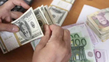 20 dhjetor/ Këmbimi valutor, ja me sa shiten dhe blihen monedhat sot