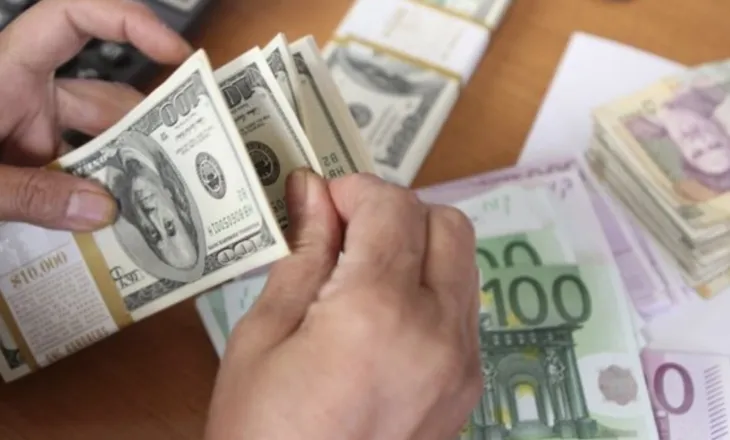 20 dhjetor/ Këmbimi valutor, ja me sa shiten dhe blihen monedhat sot