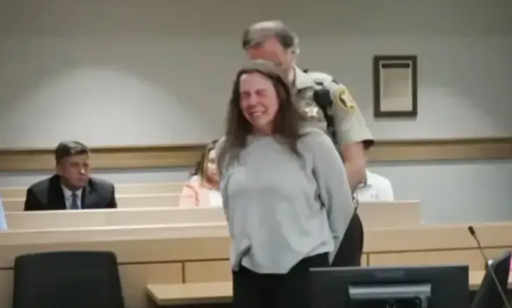35 mijë mesazhe erotike me nxënësin 11-vjeçar, mësuesja shpërthen në lot në gjykatë pasi mëson dënimin (VIDEO)